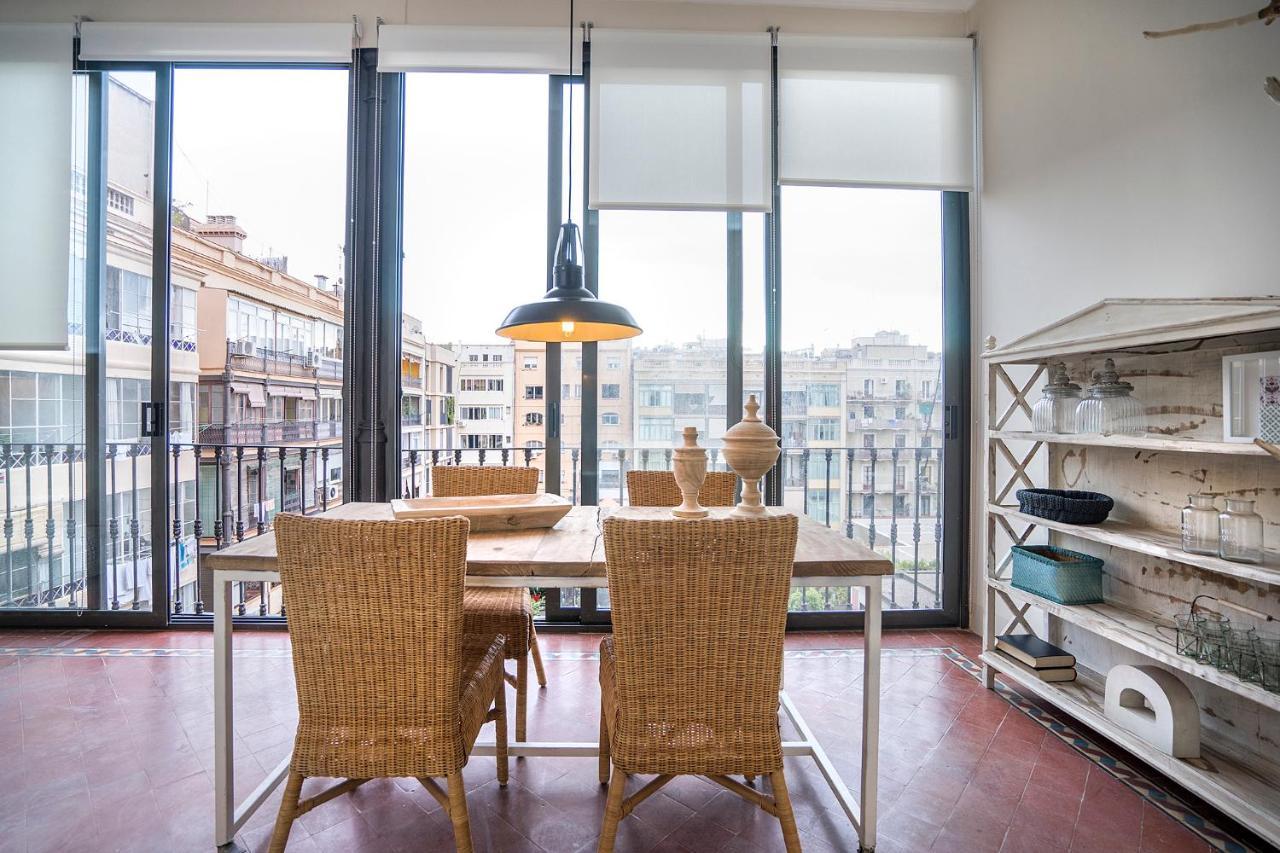 Friendly Rentals Gran Via Барселона Экстерьер фото