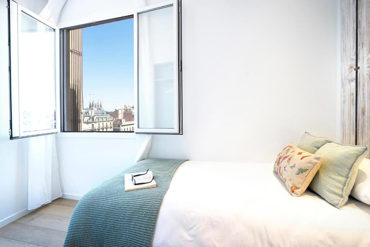 Friendly Rentals Gran Via Барселона Экстерьер фото