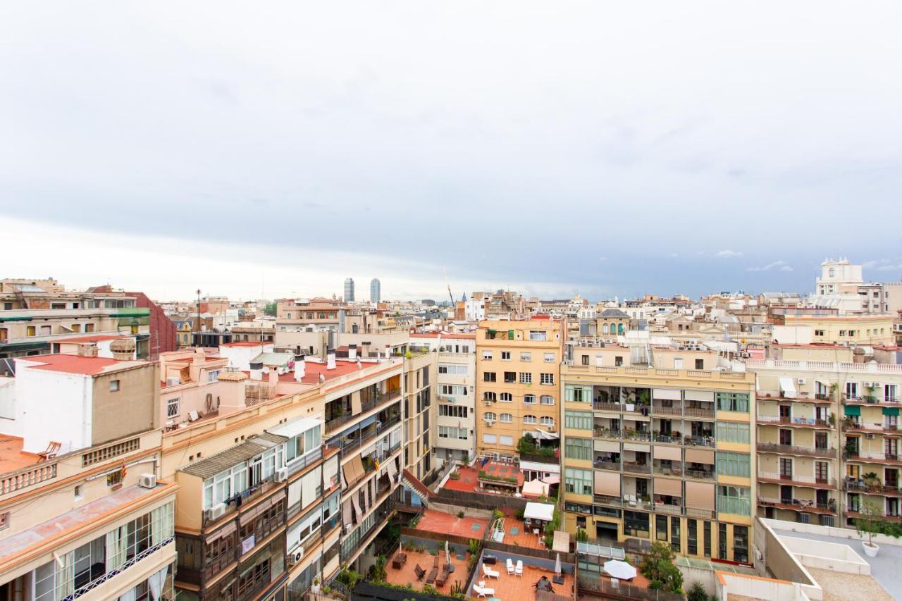 Friendly Rentals Gran Via Барселона Экстерьер фото