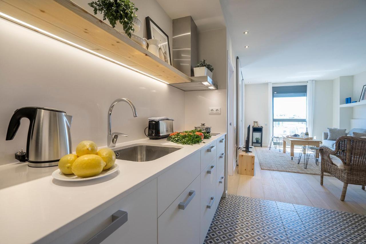 Friendly Rentals Gran Via Барселона Экстерьер фото