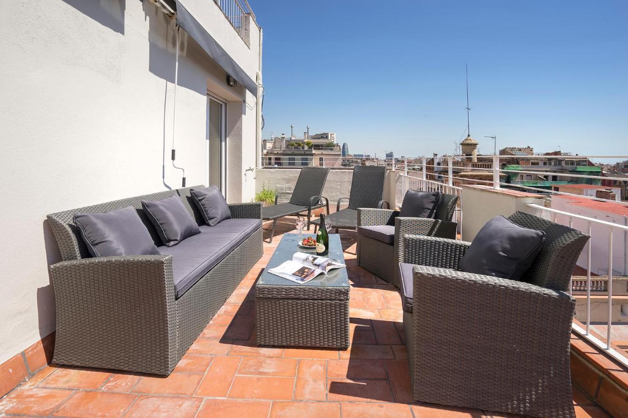 Friendly Rentals Gran Via Барселона Экстерьер фото