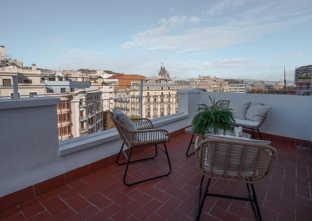 Friendly Rentals Gran Via Барселона Экстерьер фото